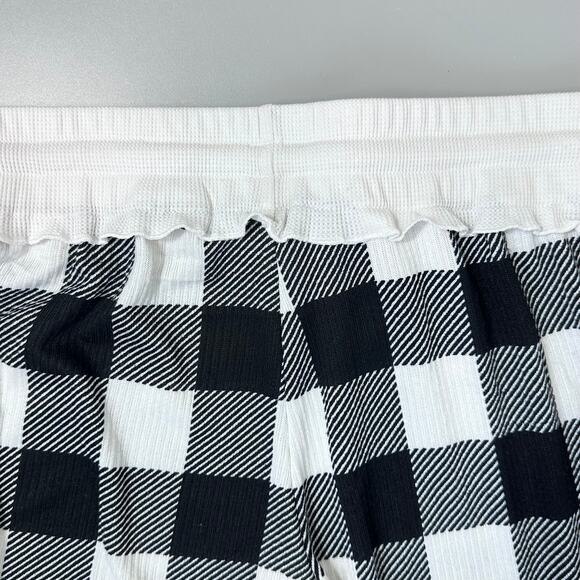 Honeydew Gingham Checkered Pajama Pants in Black White - Picture 9 of 10